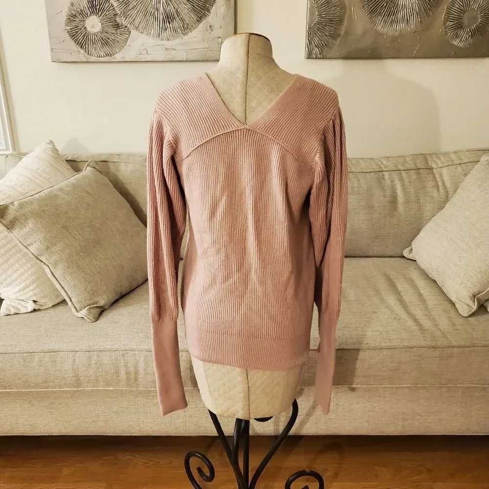 Free People Gingersnap Sweater sz Medium in Pink
